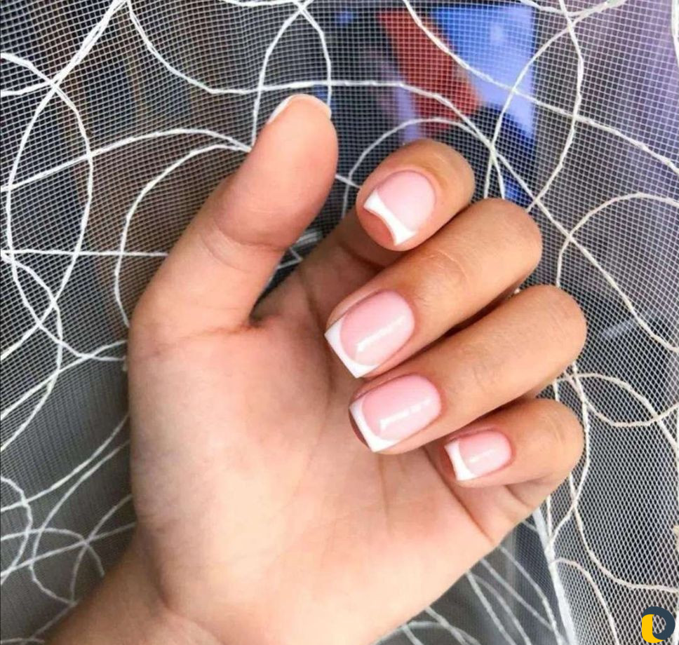 Наращивание ногтей