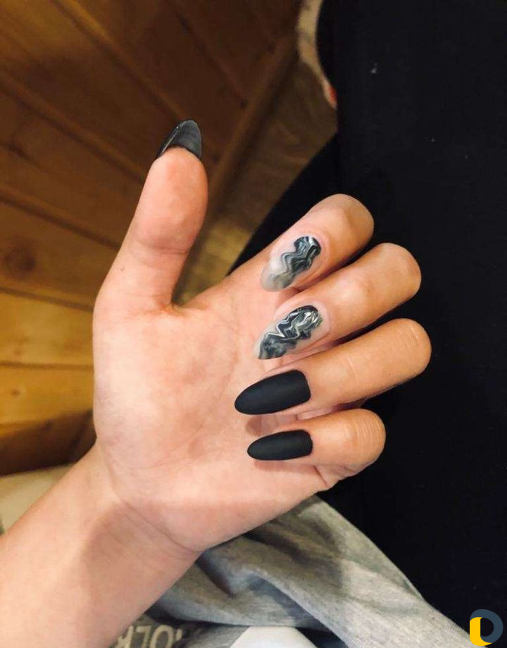 Наращивание ногтей