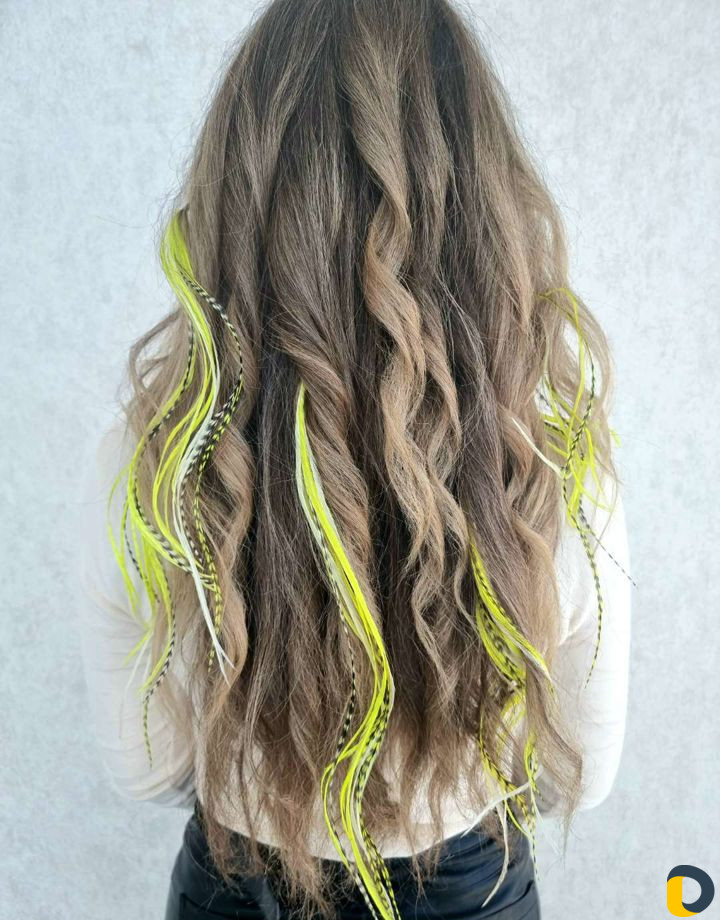 Наращивание перьев в волосы