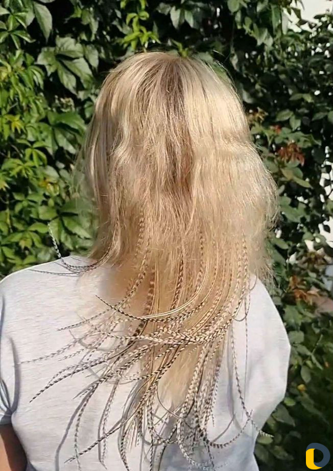 Наращивание перьев в волосы