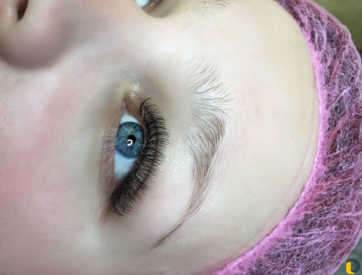 Наращивание ресниц