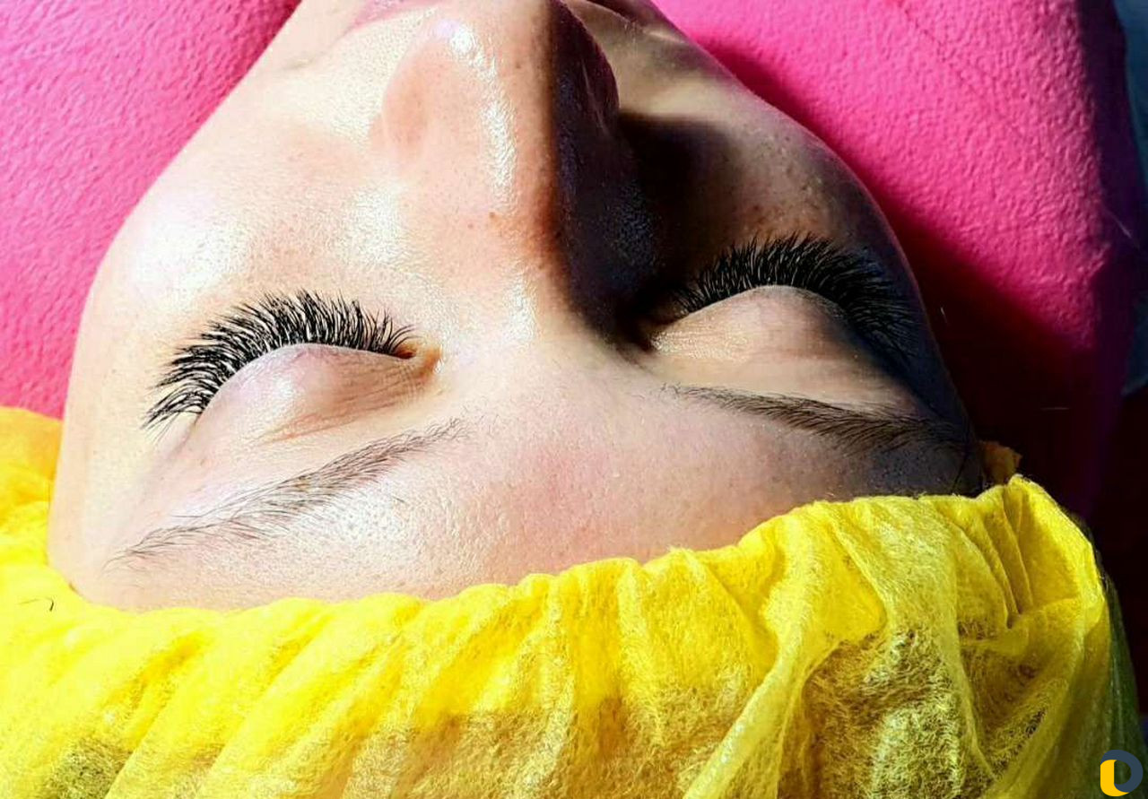 Наращивание ресниц