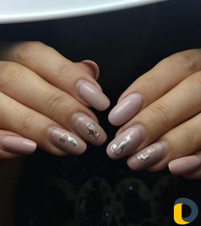 Наращивания ногтей