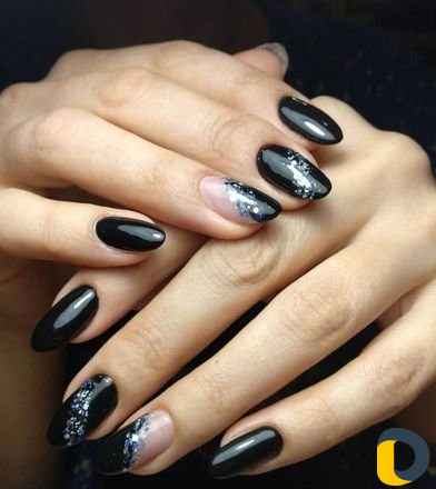 Наращивания ногтей