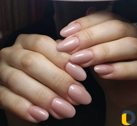 Наращивания ногтей