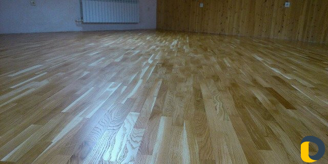 Настил паркета, шлифовка и лакировка полов