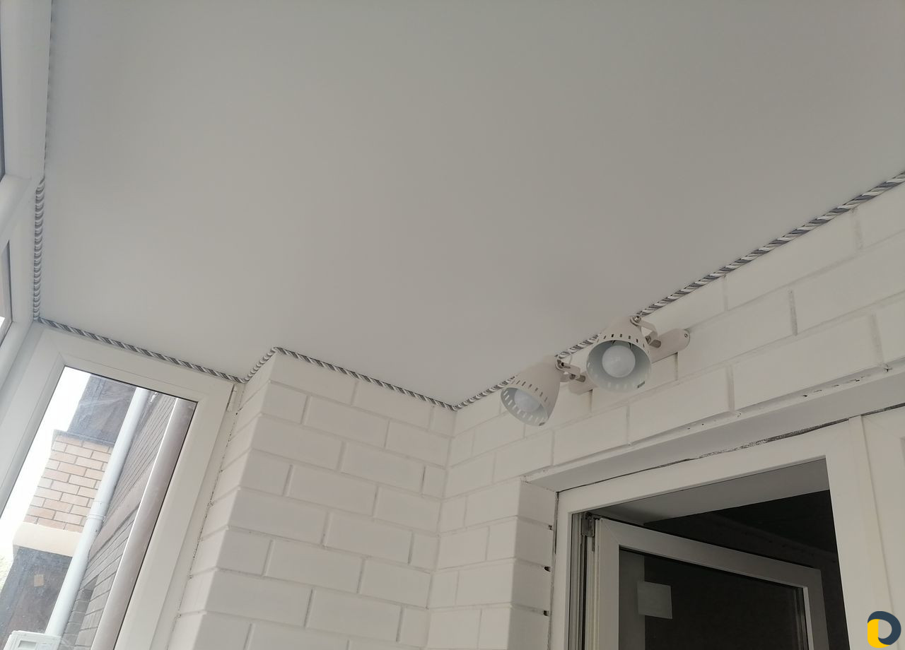 Натяжные потолки также сотрудничаем с ип и ооо