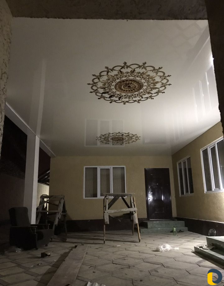 Натяжные потолки