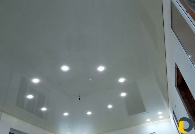 Натяжные потолки