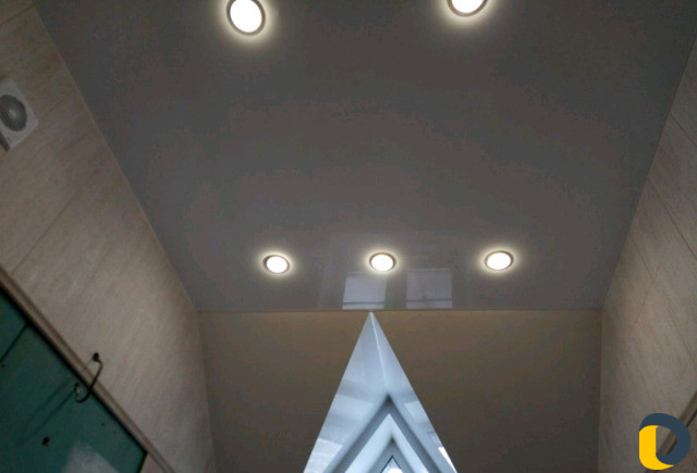 Натяжные потолки