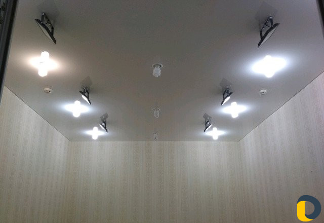 Натяжные потолки