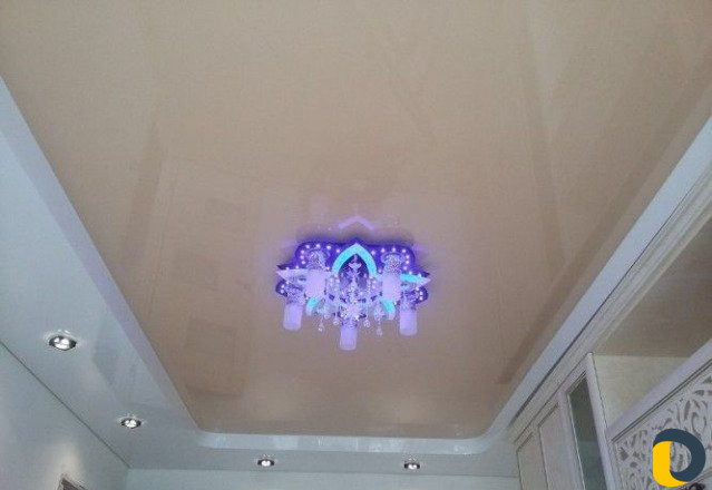 Натяжные потолки