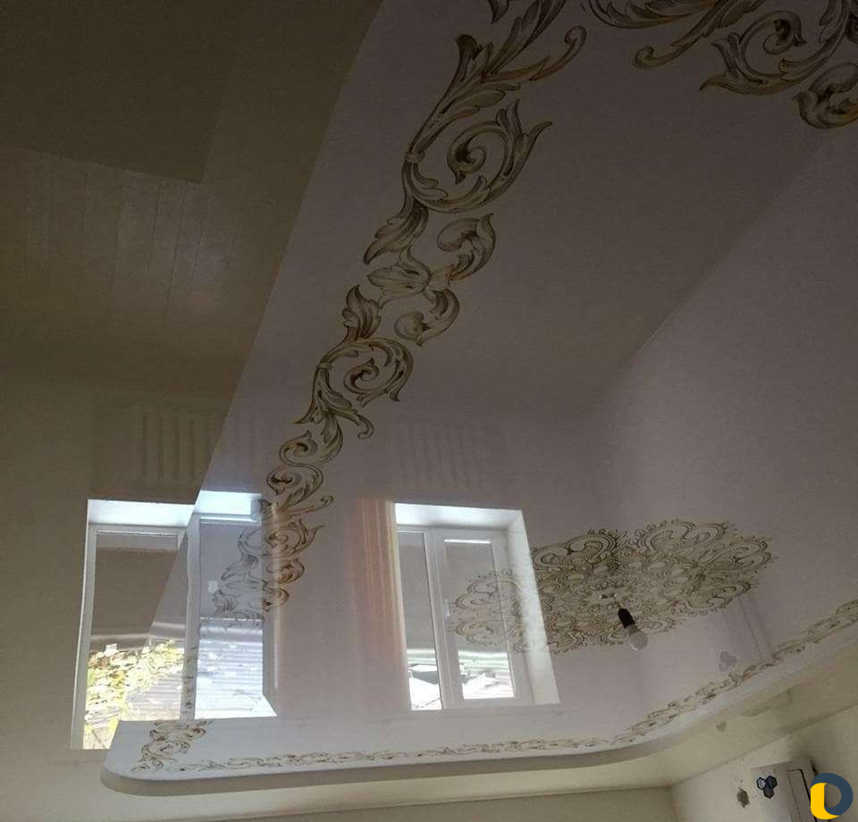 Натяжные потолки