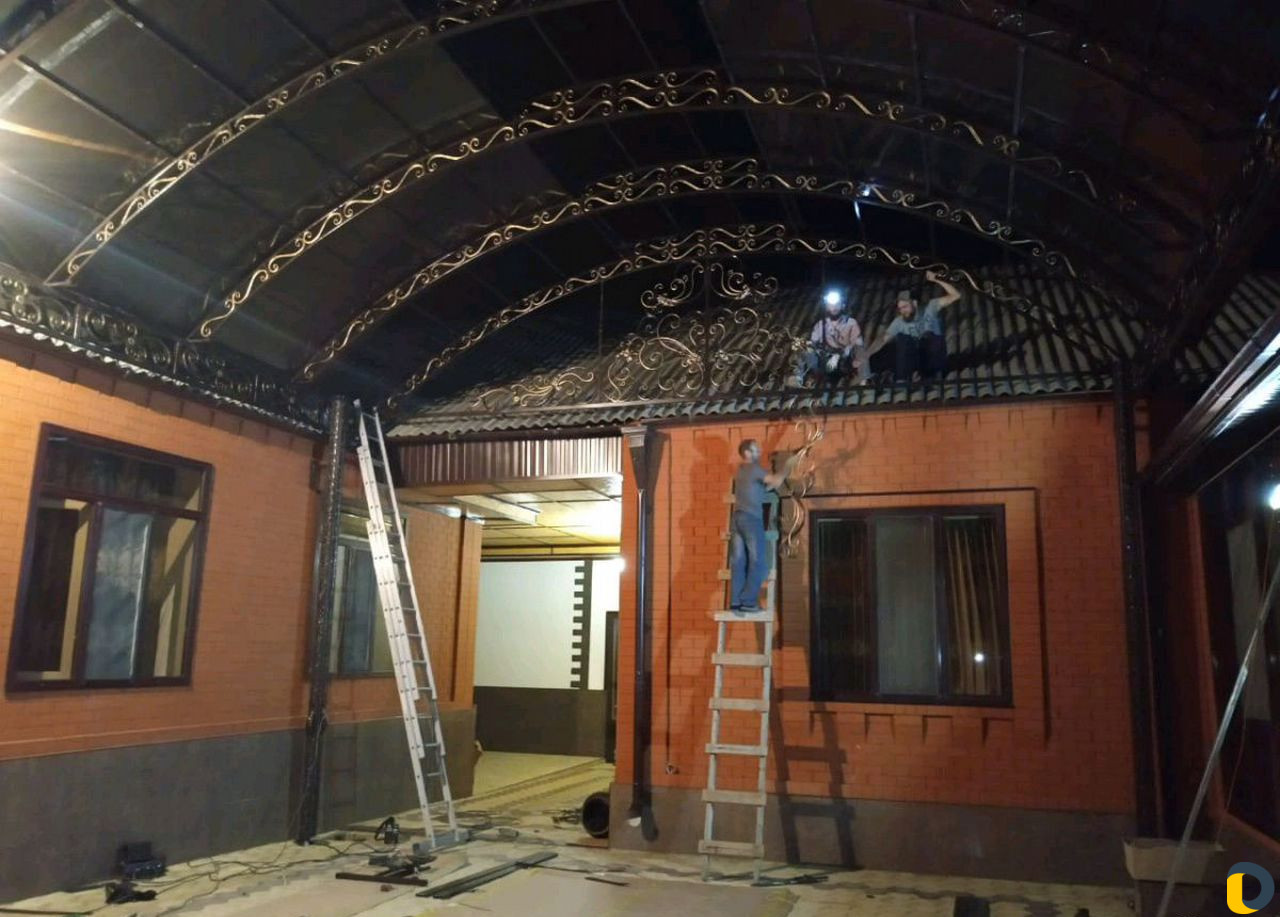 Навес из каричневого карбонаты