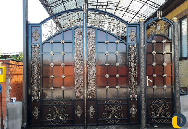 Навес из каричневого карбонаты