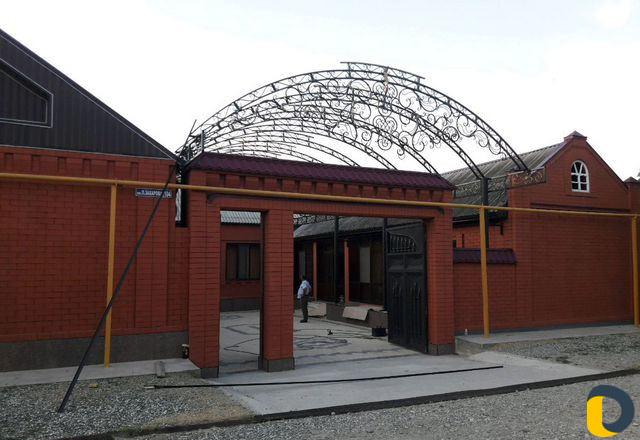 Навес из каричневого карбонаты