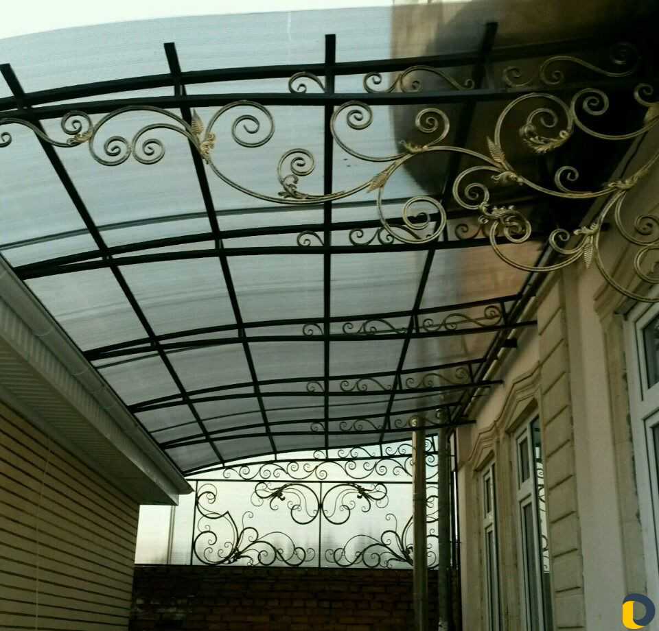Навес из поликарбоната