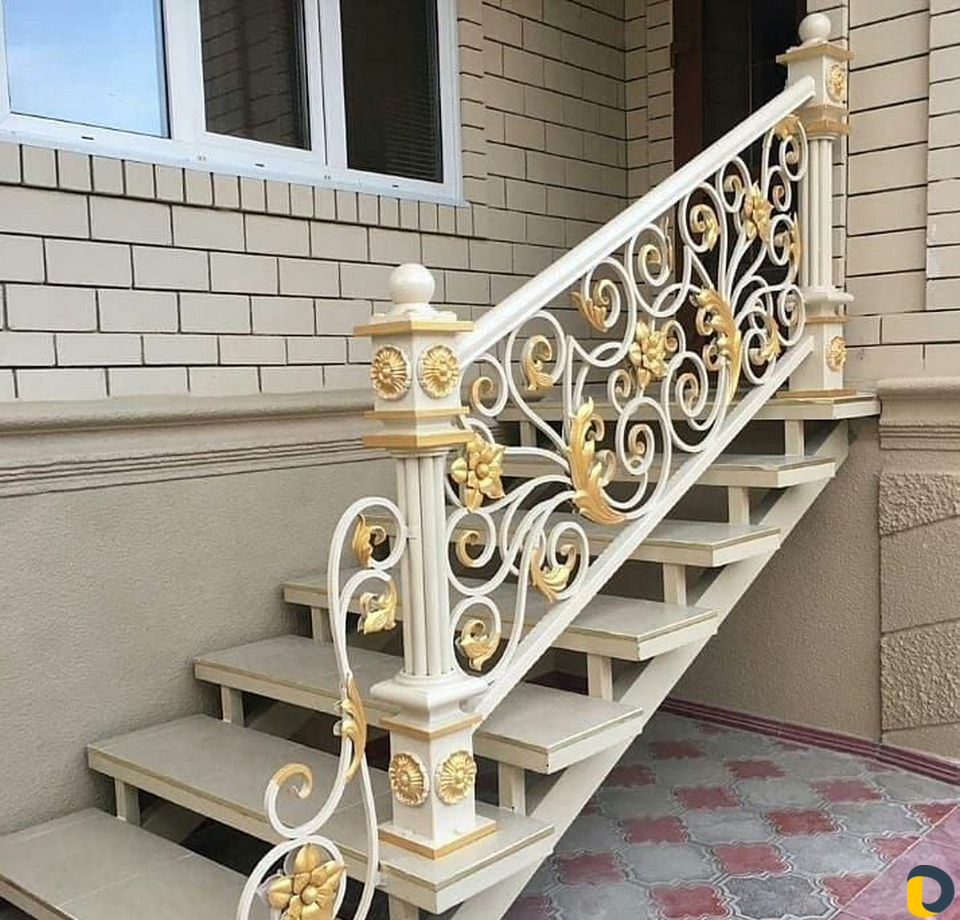Навес из поликарбоната
