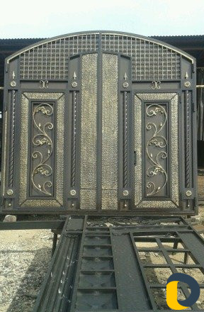 Нововикринский Кузнечный цех. Ворота с доставкой