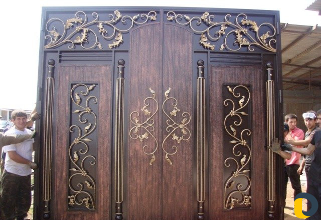 Нововикринский Кузнечный цех. Ворота с доставкой
