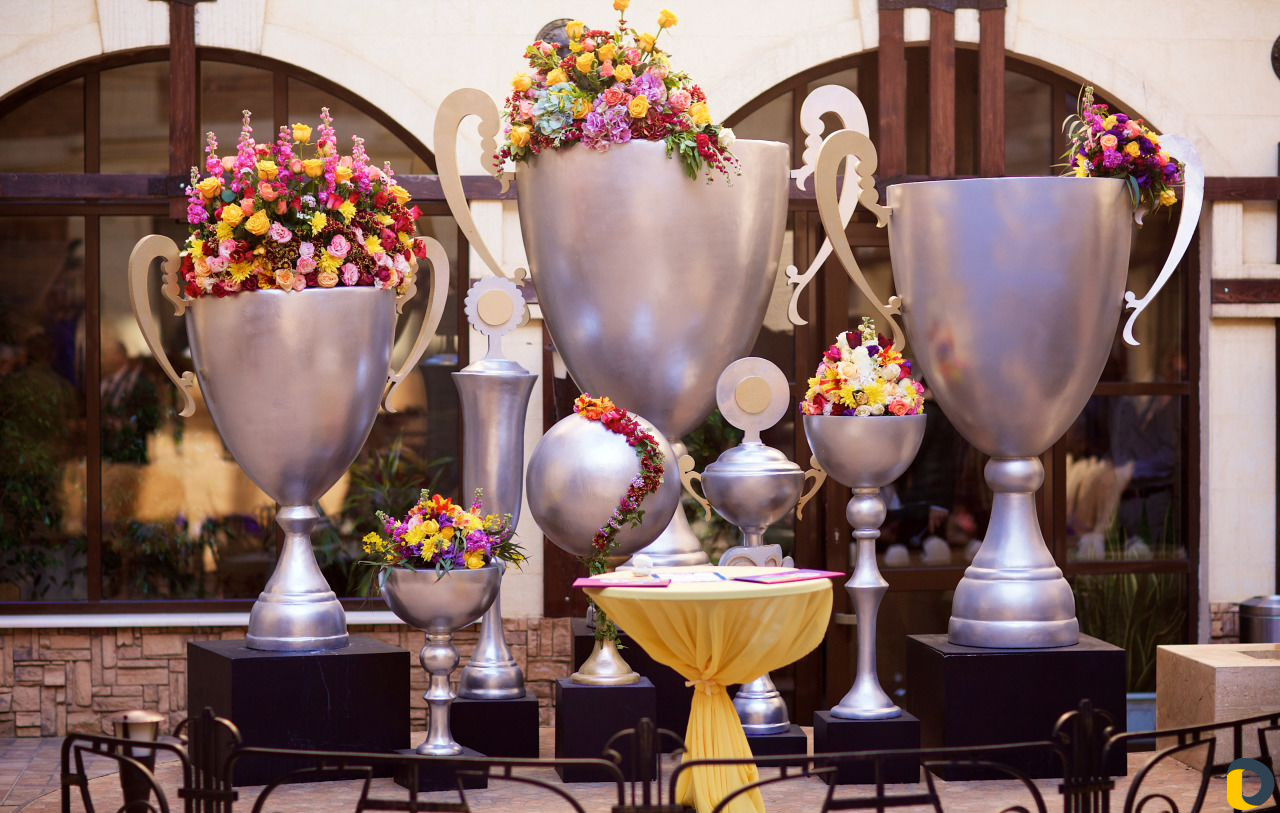 Объемные декорации, муляжи, бутафория, буквы и др