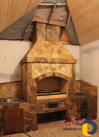 Облицовка диким камнем