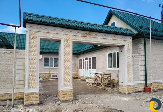 Облицовка диким.пиленным камнем