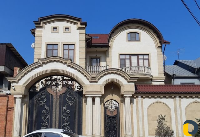 Облицовка Домов / Природным дагестанским камнем