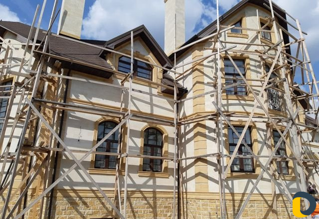 Облицовка Домов / Природным дагестанским камнем