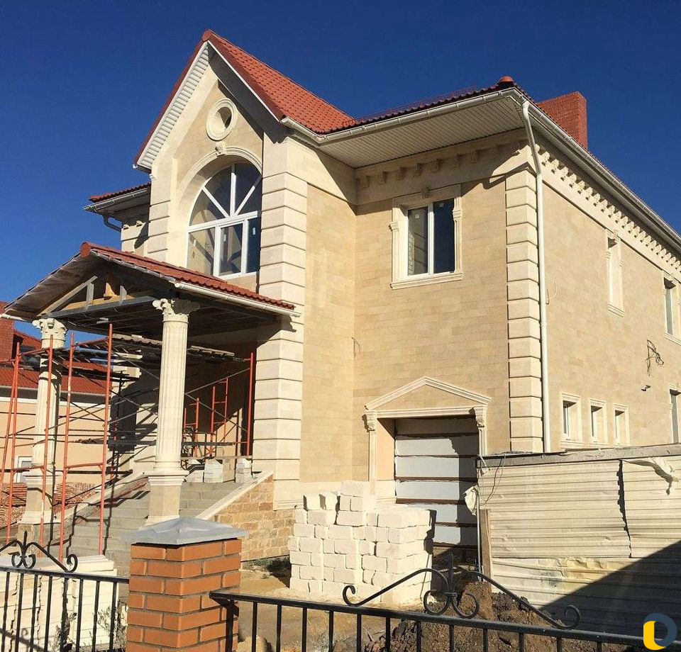 Облицовка домов с дагестанским природным камнем