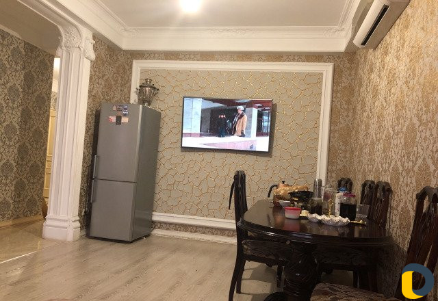Обои+сусальное золото
