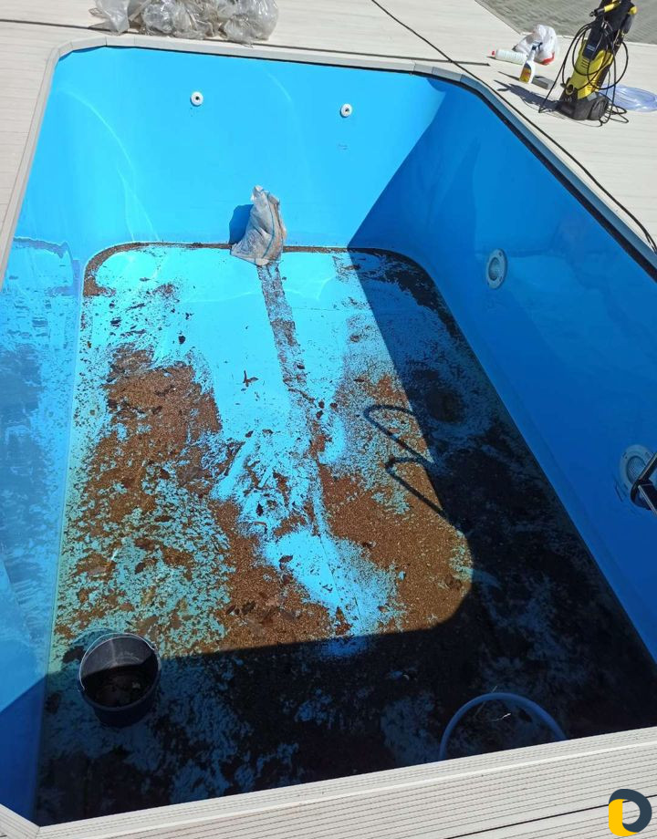 Обслуживание бассейнов, уборка бассейнов, чистка б