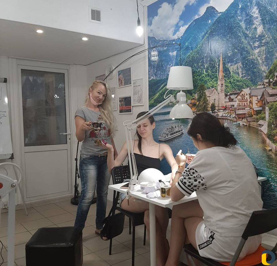 Обучение маникюру, педикюру индивидуально