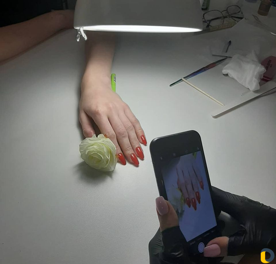 Обучение маникюру, педикюру индивидуально