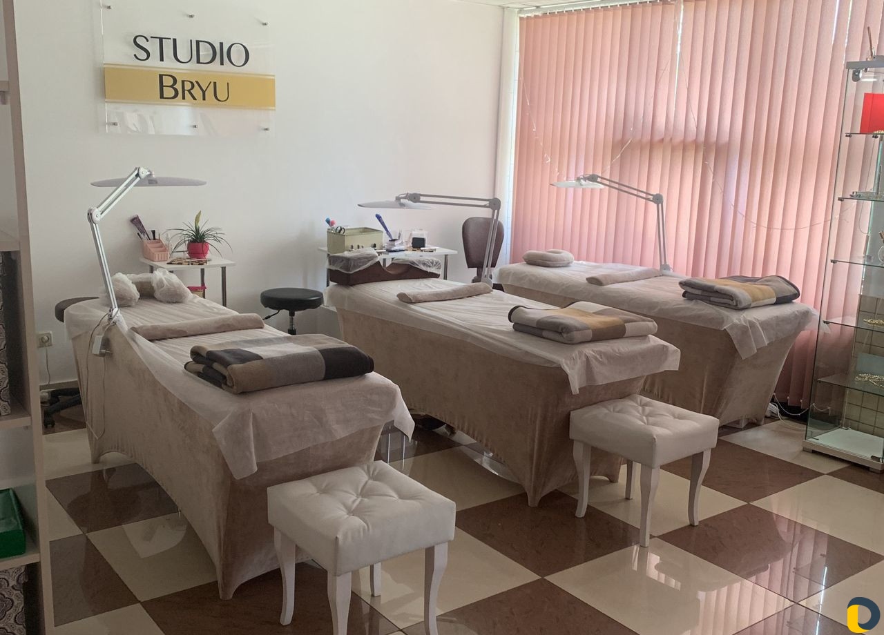 Обучение наращиванию ресниц