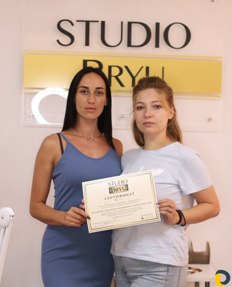 Обучение наращиванию ресниц