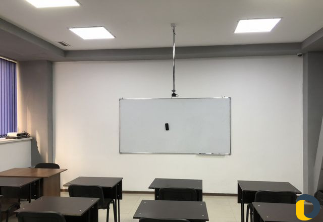 Офисное помещение / аудитория