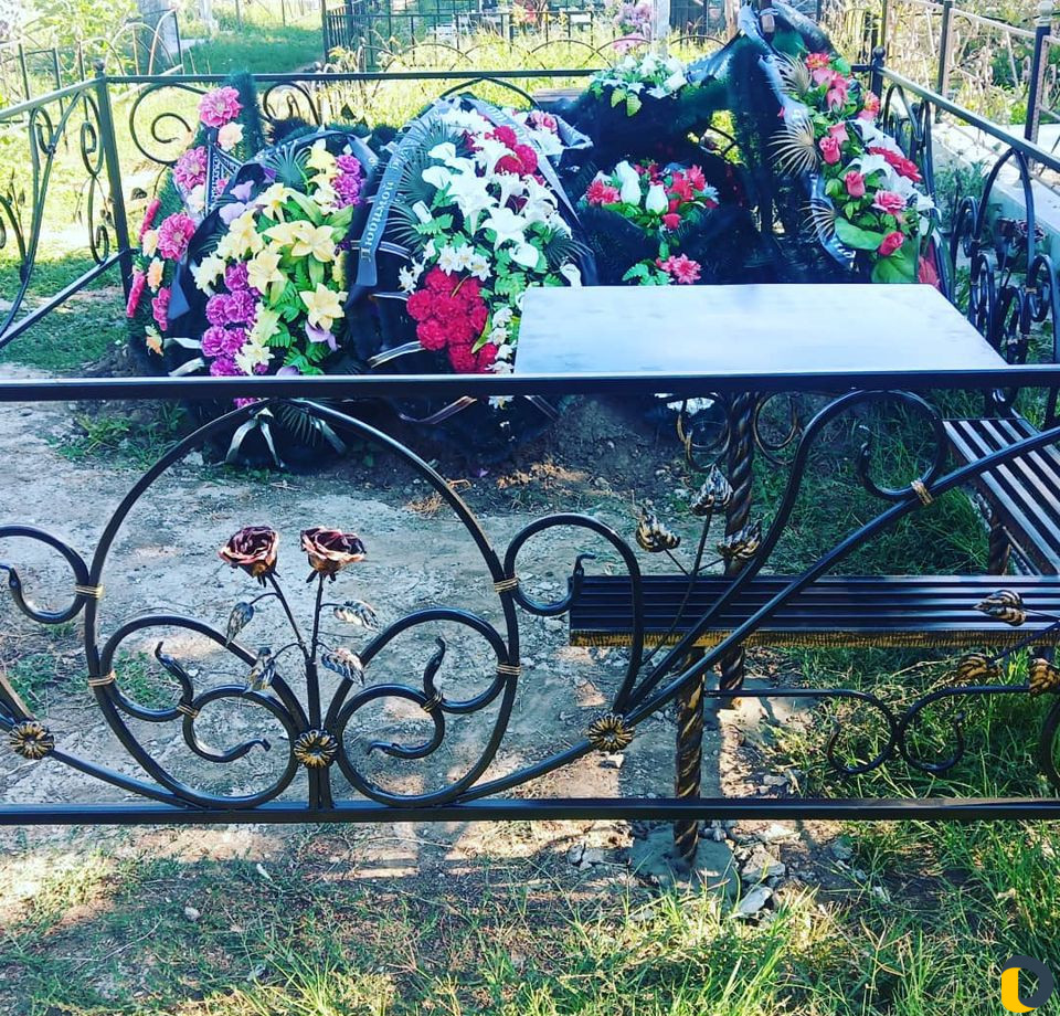 Оградки столы лавки