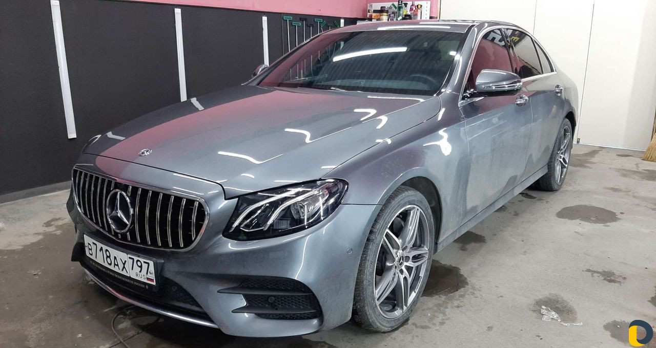 Оклейка автомобиля антигравийной пленкой