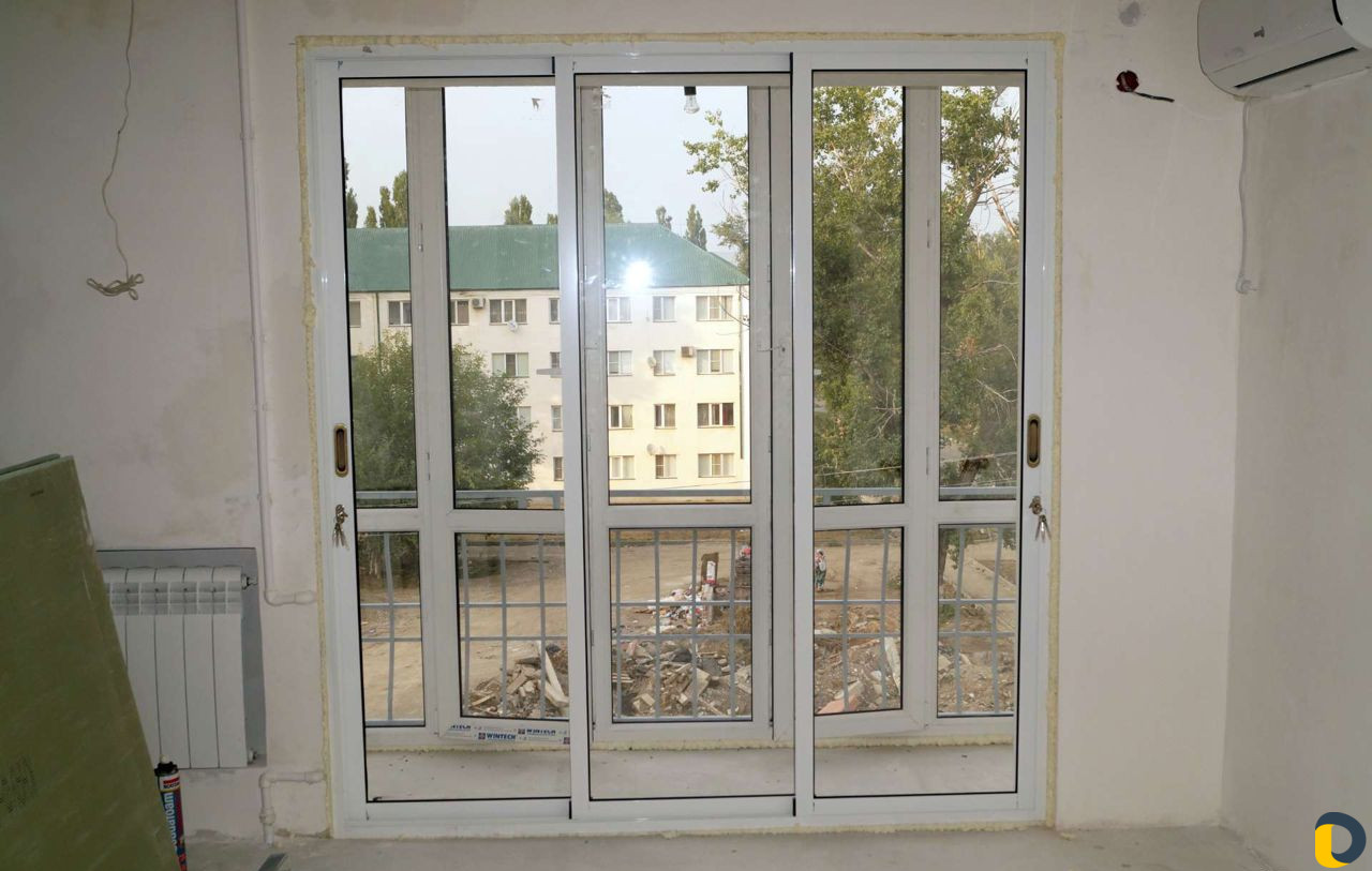 Окна, двери, витражи, душевные перегородки, жалюзи
