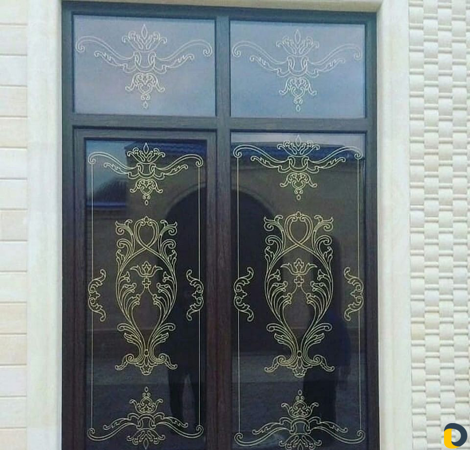 Окна двери витражи и балконы