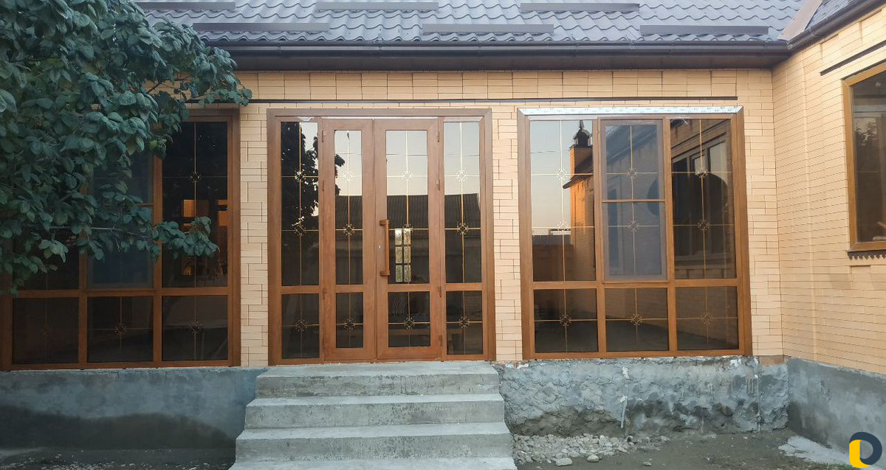 Окна двери витражи из пластика и алюминия