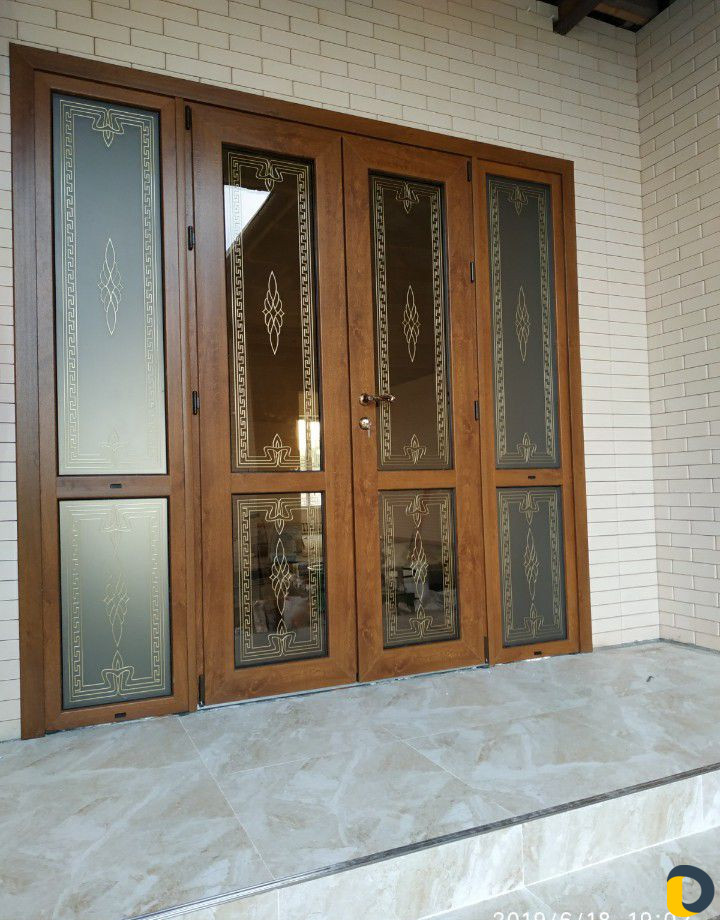 Окна двери витражи