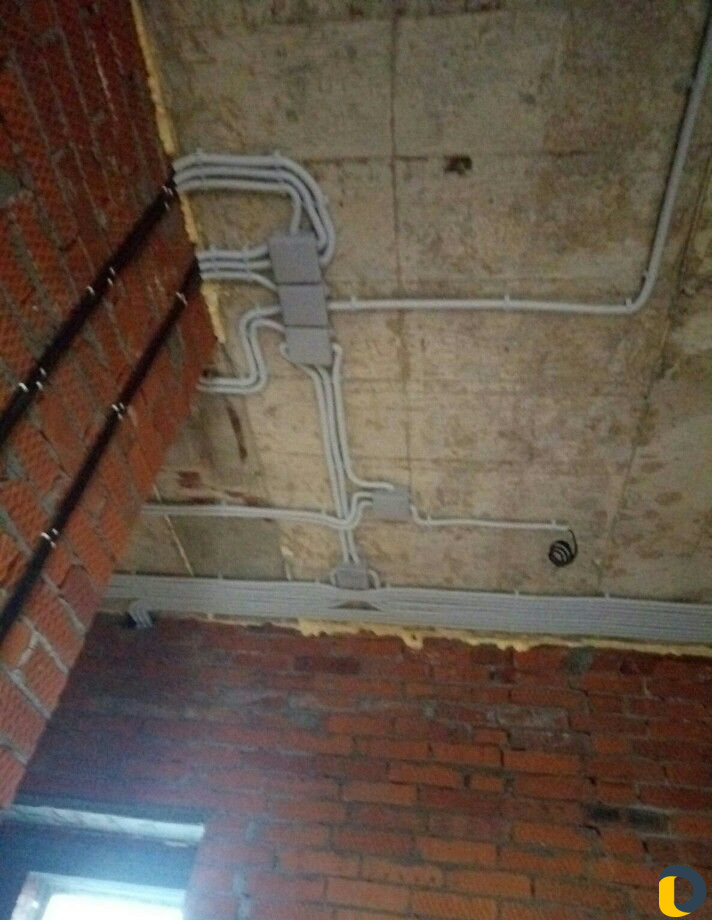 Опытный электрик