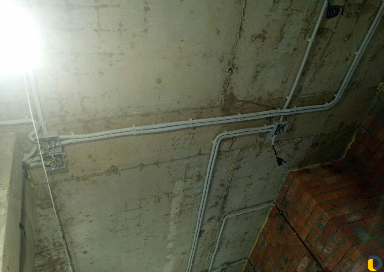 Опытный электрик