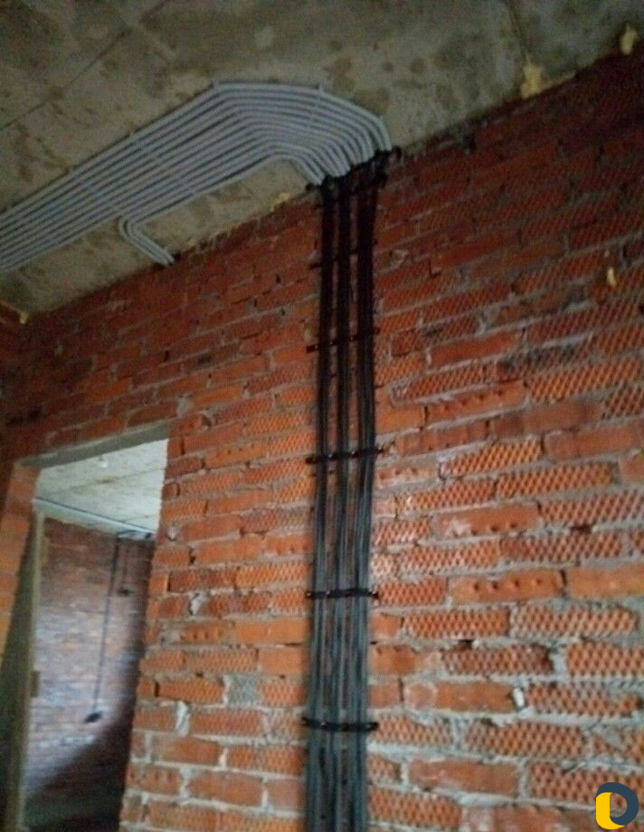 Опытный электрик