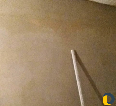 Опытный штукатурщик