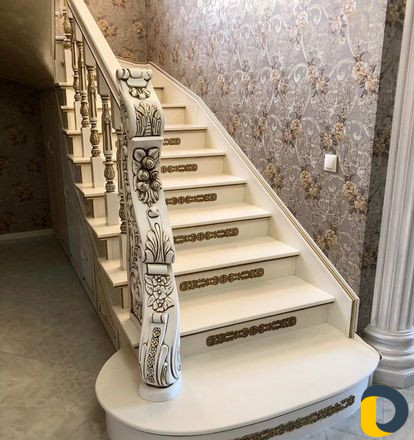 Отделка лестниц из дерева