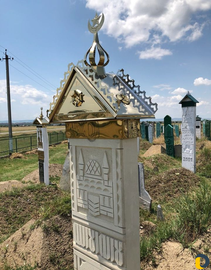 Памятники (чуртш)