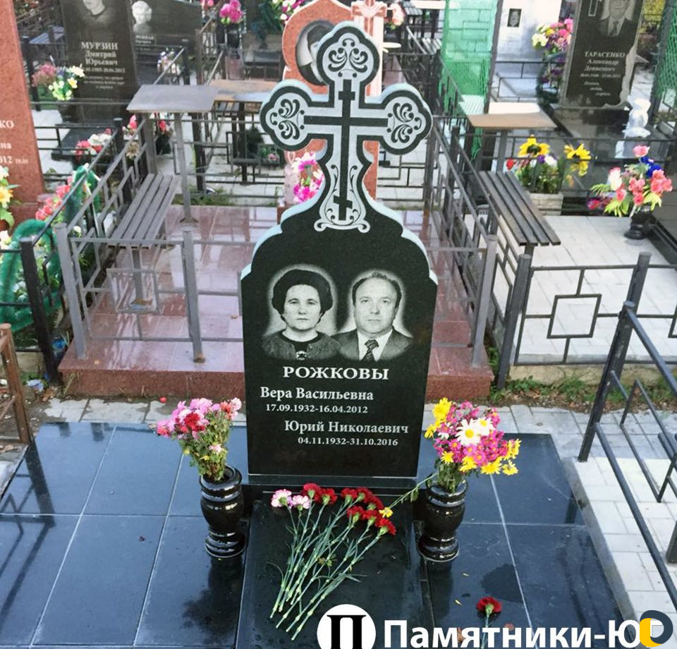 Памятники из гранита